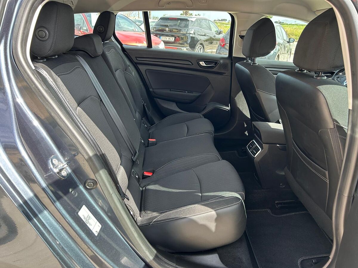 RENAULT MEGANE ESTATE 1.2 TCE AUTO SPANISH LHD IN SPAIN 35000 MILES SUPER 2017